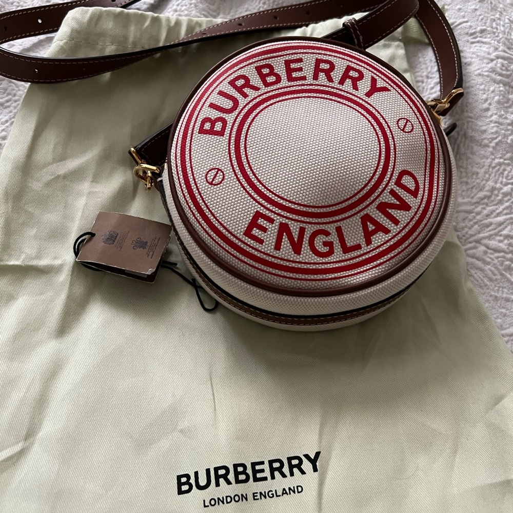 Burberry White and Red Round Crossbody Bag